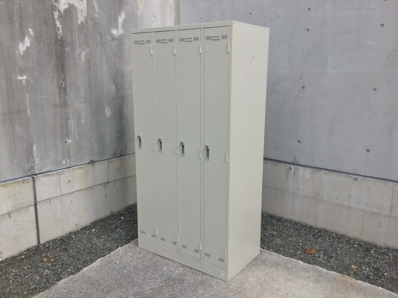 SLKシリーズ　4人用ロッカー　SLK-4　中古
