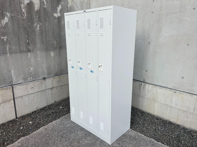 LK型　4人用ロッカー　ホワイト　中古