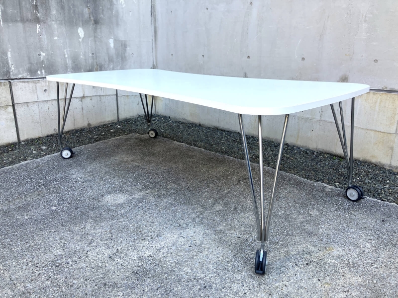 MAXテーブル　W2300/D1100　ホワイト　キャスター仕様　中古