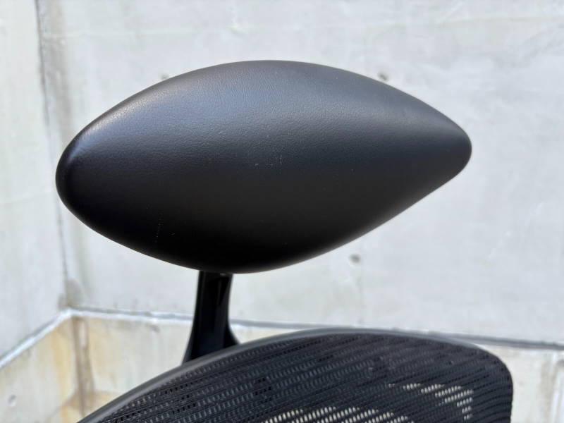 コンテッサチェア　小型ヘッドレスト付き　中古_3