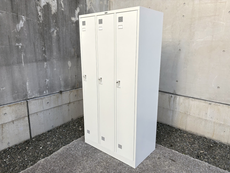 FLK　3人用ロッカー　ホワイトタイプ　中古_0