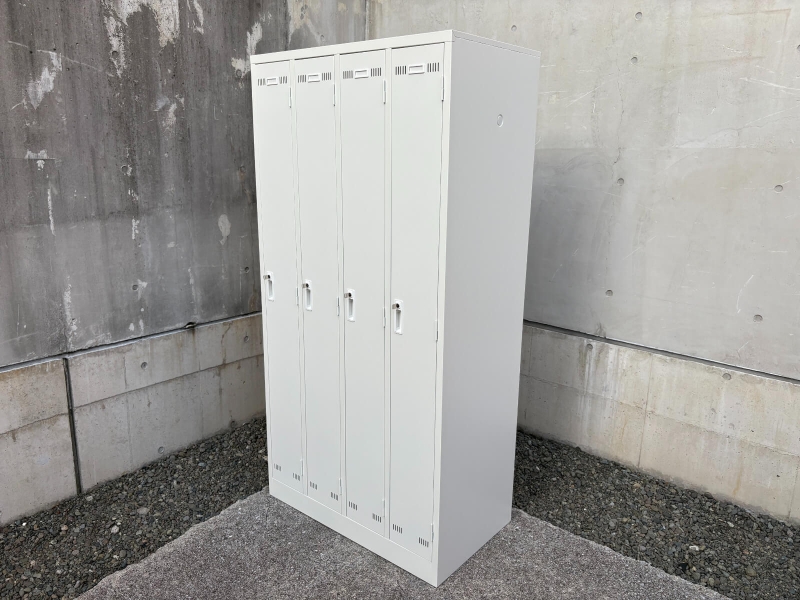 LEOシリーズ　4人用ロッカー　ホワイト　中古_0