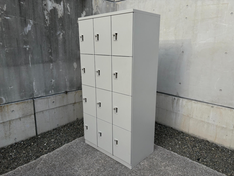 KZ-Ⅱ型　12人用ロッカー　中古_0