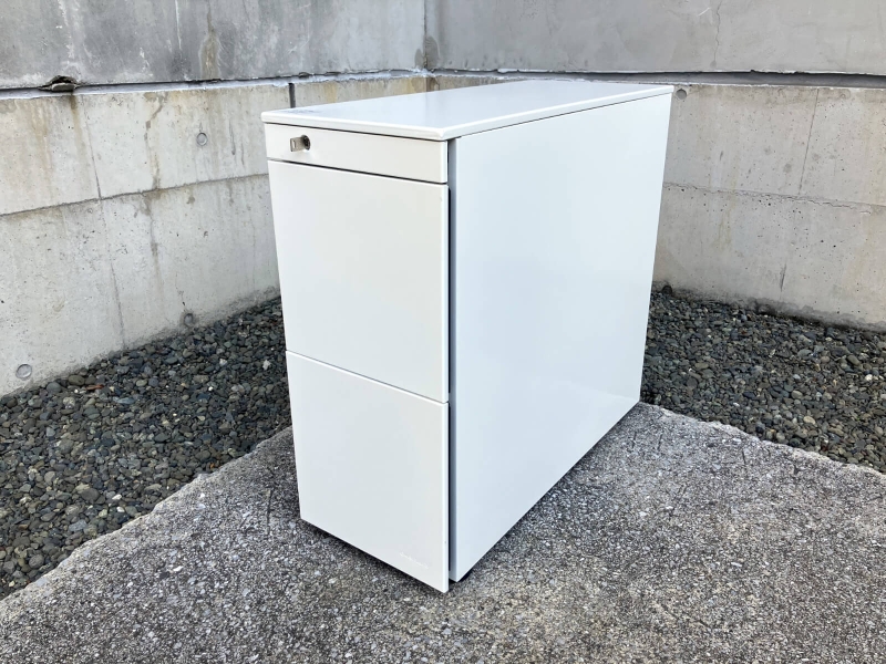 スリムキャビネット　ホワイト　中古_0