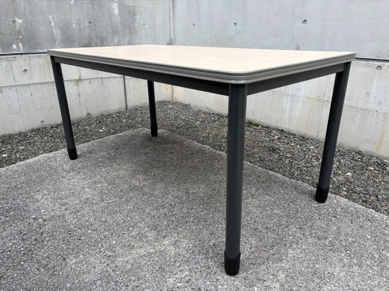 ミーティングテーブル　W1500/D750㎜　ナチュラル×ブラック　中古