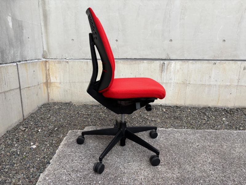 ウィザードチェア　ハイバック　レッド　中古_1