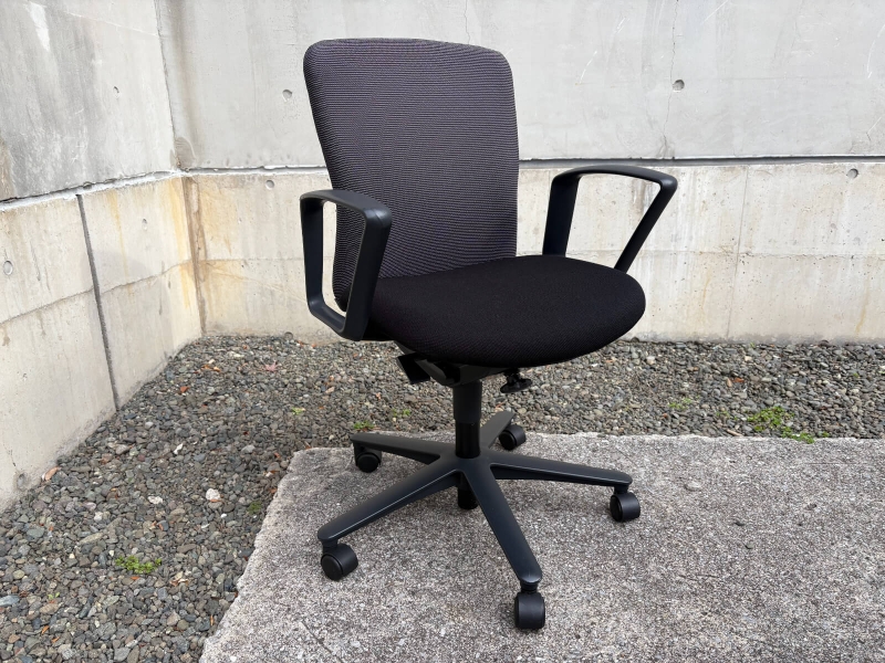 ルディオチェア　ダークグレー　肘付き　中古_0