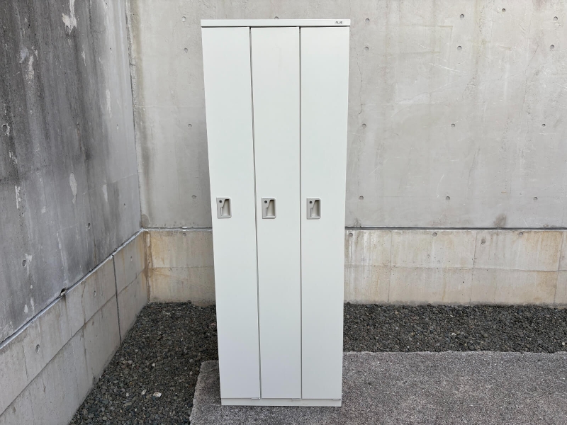 WLシリーズ　3人用ロッカー　スリムタイプ　中古_1