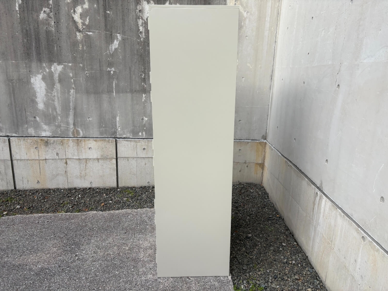 SLKシリーズ　8人用ロッカー　2列4段　ニューグレー　中古_2