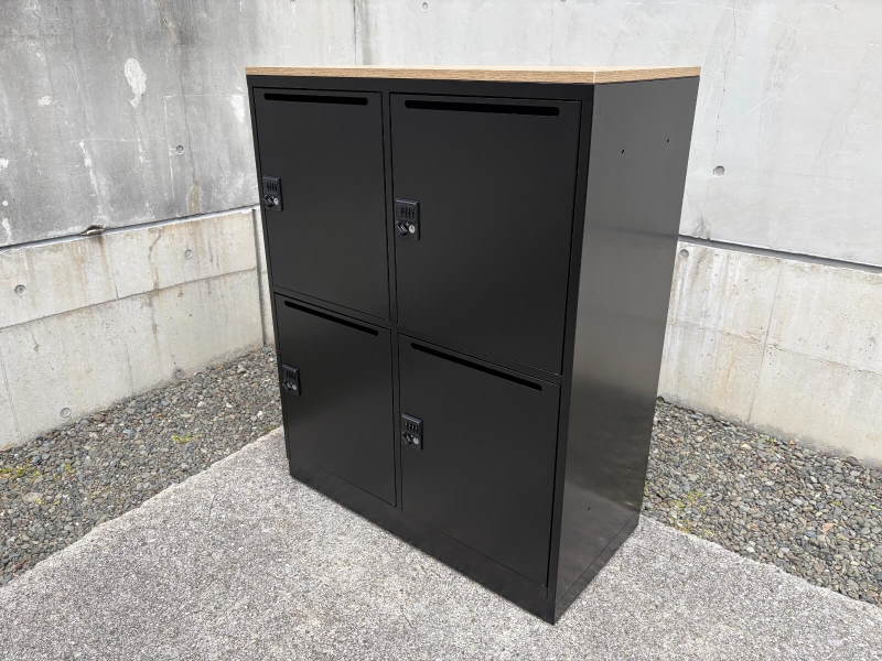 4人用パーソナルロッカー　ダイヤル錠（非常開錠キー付き）　ブラック　中古_0