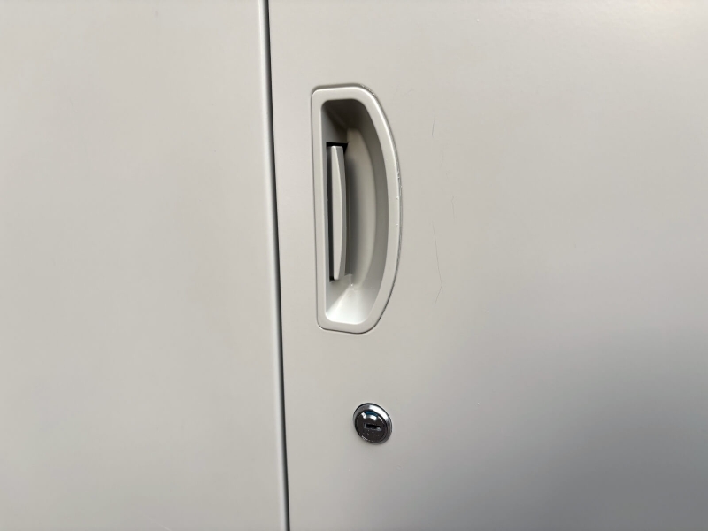 NW型キャビネット　両開き書庫　H1800（A4 5段対応） 中古_3