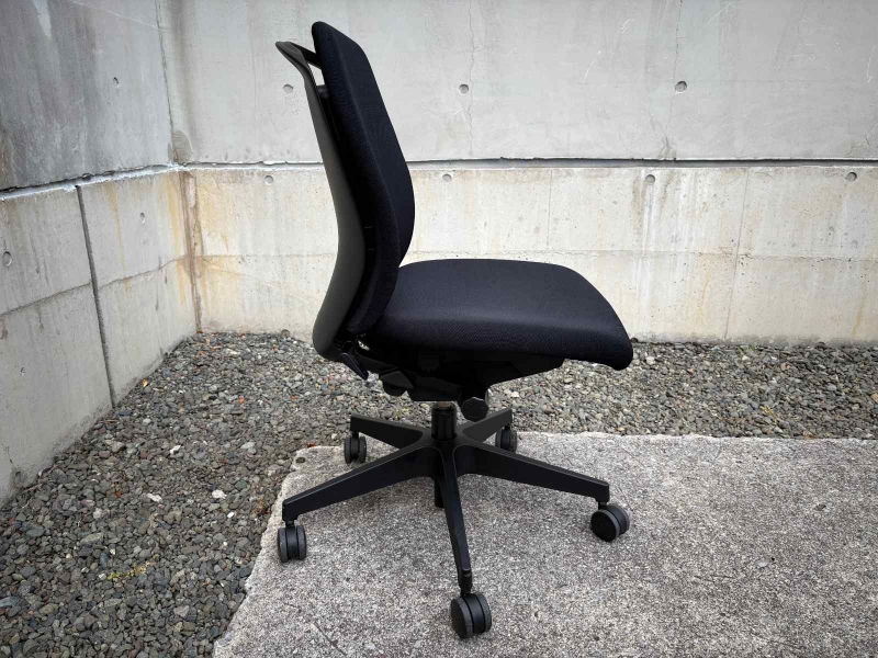 フルゴチェア　ブラック　中古_1