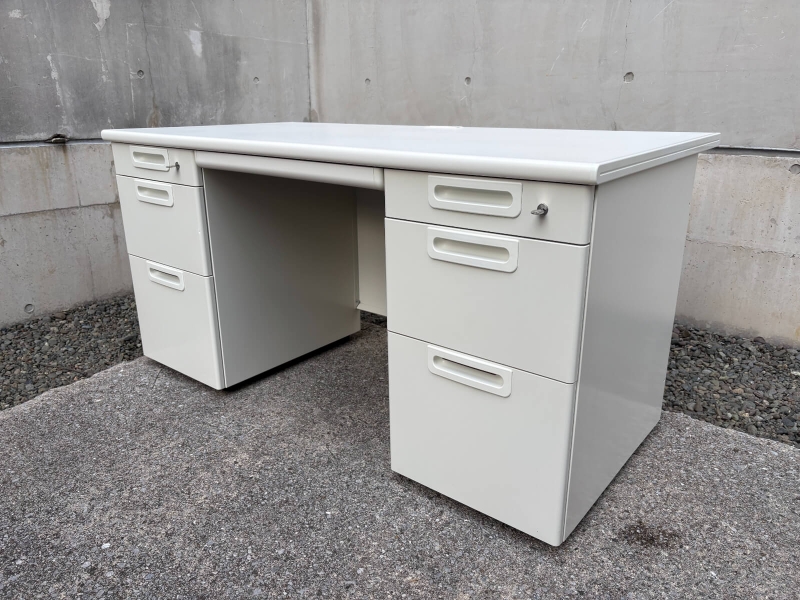 LAデスクシリーズ　両袖机　W1400　ホワイト　中古_0