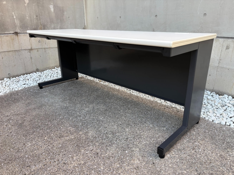 フラットライン　平机　W1800/D600㎜　中古_0
